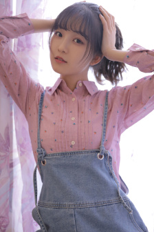 丰满女学生
